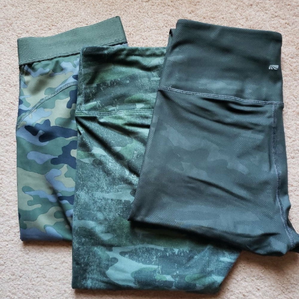 Camo Leggings Lot